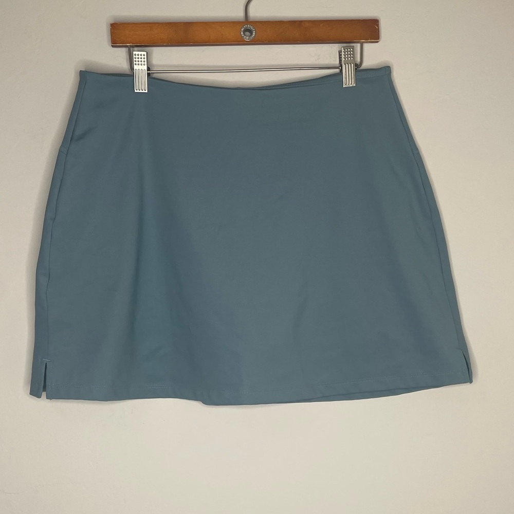 Girlfriend Collective Sport Skort dusty blue color size XXL